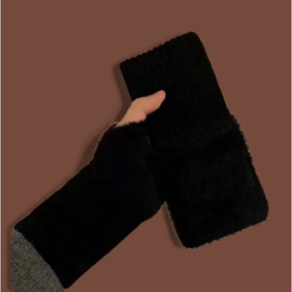 Chic Black Knit Fingerless Gloves